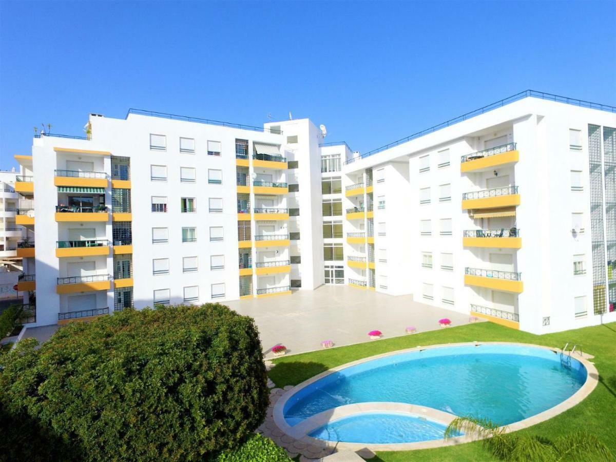 Quiet Apartment Overlooking The Swimming Pool Armação de Pêra Exterior foto